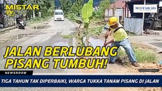 newsroom_tiga_tahun_tak_diperbaiki_warga_tukka_tanam_pisang_di_jalan