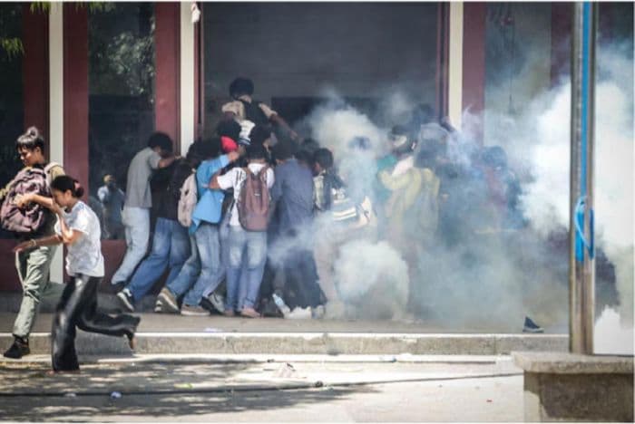 parlemen_timor_leste_batalkan_pembelian_suv_ribuan_warga_tetap_demo