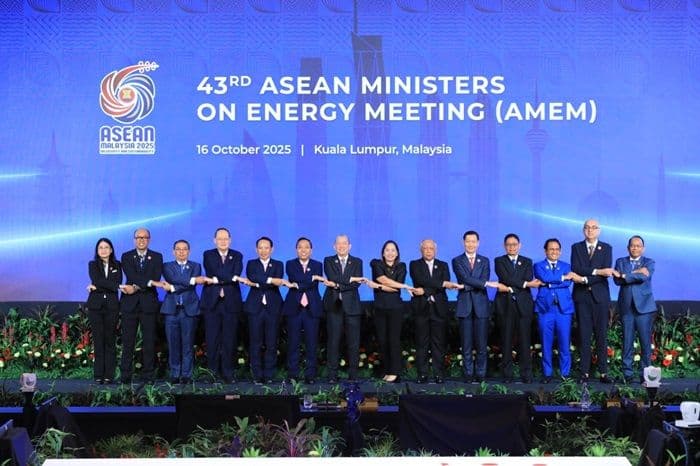 indonesia_siap_jadi_pusat_energi_asean_siapkan_investasi_rp600_triliun_untuk_grid_regional