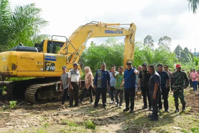 masyarakat_stm_hulu_lepas_54_hektare_lahan_untuk_bangun_jalan_penghubung