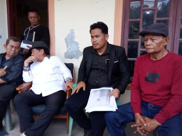 warga_taput_ini_meminta_kapolres_usut_penyerobotan_tanah_bersertifikat_milik_keluarganya