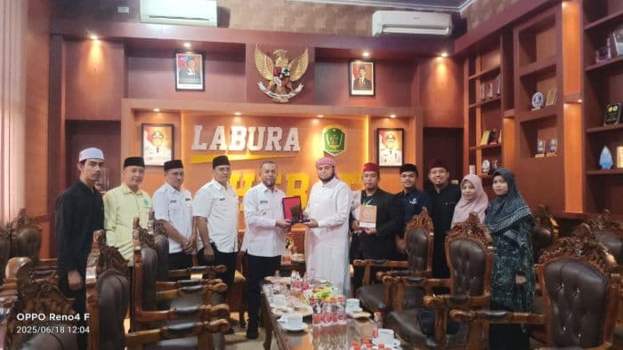 ulama_mesir_syekh_abdelrahman_safari_dakwah_ke_labura_misi_sejuta_hafiz_alquran