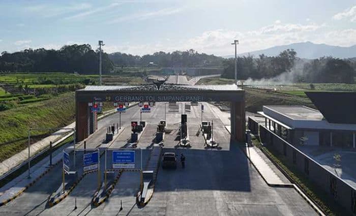 pengerjaan_tol_sinaksaksimpang_panei_9919_siap_beroperasi_akhir_2025