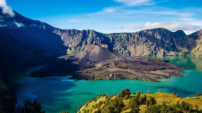 tiga_turis_asing_jatuh_di_gunung_rinjani_akses_menuju_segara_anak_tutup