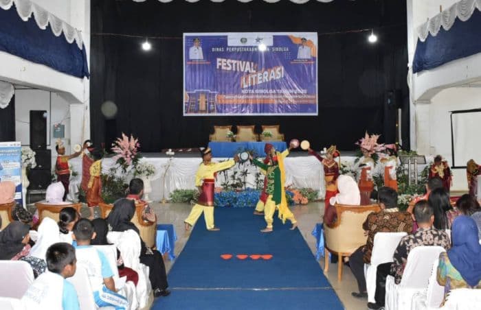 festival_pekan_literasi_sibolga_2025_resmi_dibuka_dorong_minat_baca_dan_budaya_literasi_masyarakat