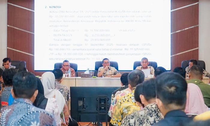 wakil_wali_kota_medan_tekankan_percepatan_serapan_dana_kelurahan