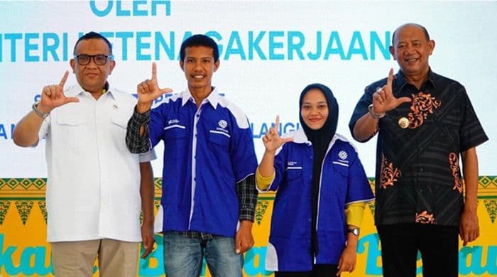 wamenaker_buka_pelatihan_peternakan_unggas_di_langkat_dorong_tenaga_kerja_siap_hadapi_industri_modern