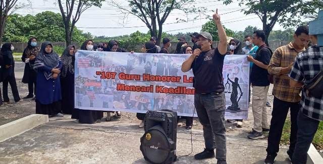 lbh_medan_minta_usut_tuntas_dugaan_keterlibatan_plt_bupati_dan_sekda_di_kasus_pppk_langkat