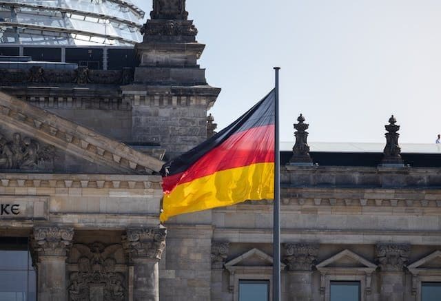 jerman_tak_mau_kirim_pasukan_ke_ukraina