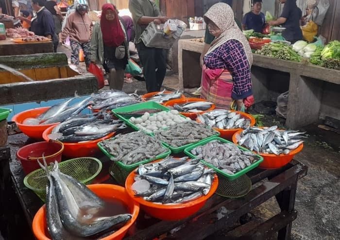 cuaca_buruk_harga_ikan_di_siantar_naik