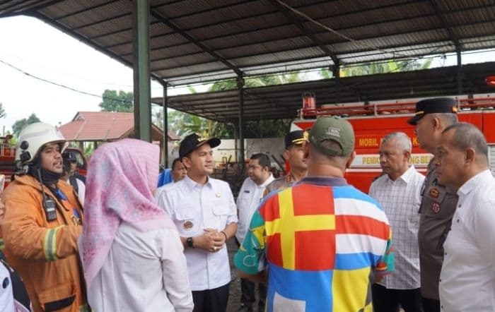 kebakaran_hebat_landa_panglong_88_wali_kota_tebing_tinggi_meninjau