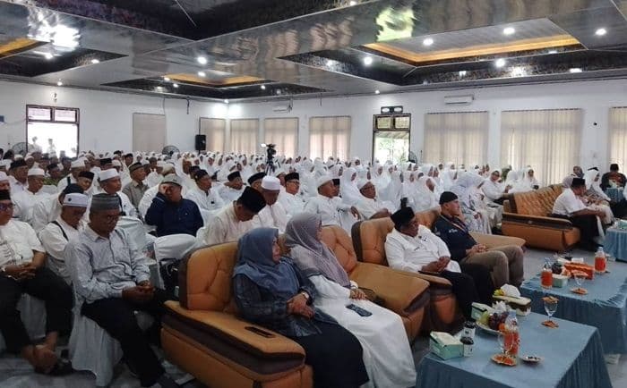 453_calhaj_langkat_akan_ikuti_manasik_haji_kabag_kesra_sampaikan_imbauan