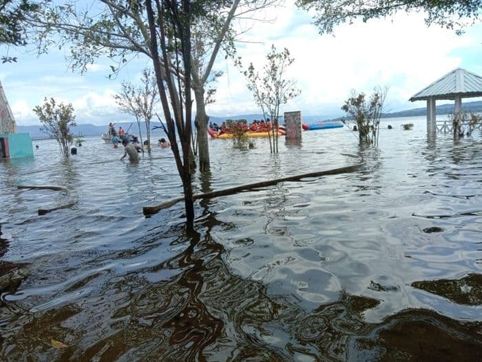 naiknya_permukaan_air_danau_toba_bisa_pulihkan_status_unesco_geopark