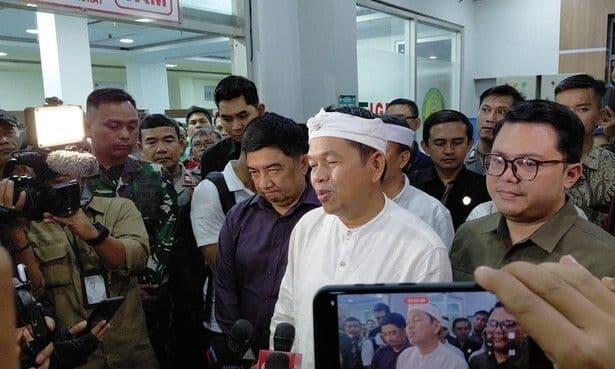 tiga_orang_tewas_di_acara_makan_gratis_pernikahan_putranya_ini_pernyataan_dedi_mulyadi