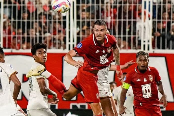 malut_united_hajar_madura_united_41_ciro_alves_cetak_hattrick_di_liga_1_202526