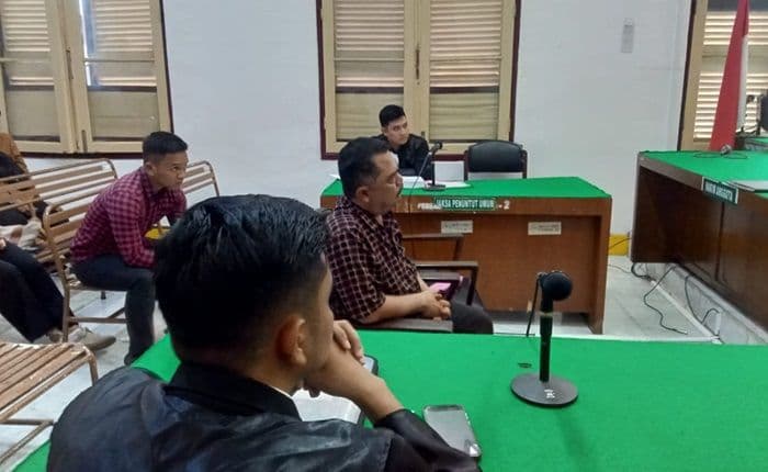 sidang_kasus_pungli_parkir_rsvi_kadishub_pematangsiantar_nonaktif_kembali_ditunda