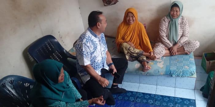 wakil_wali_kota_tebing_tinggi_chairil_mukmin_tambunan_kunjungi_kerabat_lama_di_tanjung_marulak_hilir