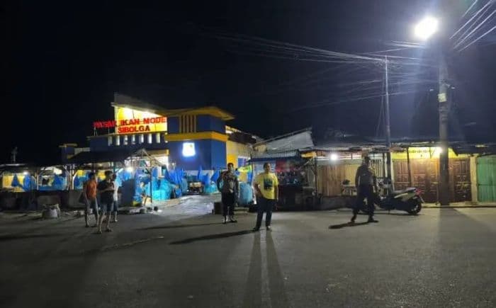 polres_sibolga_bubarkan_dua_aksi_tawuran_remaja_saat_patroli_dini_hari