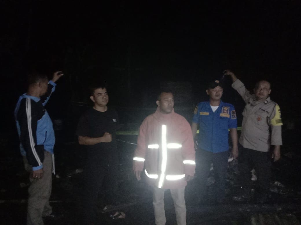 buruh_bangunan_tewas_dalam_kebakaran_saat_berupaya_selamatkan_keluarga