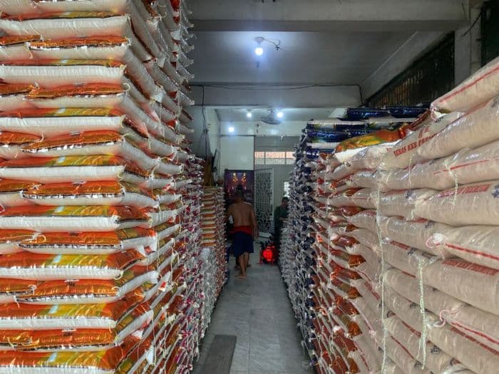 harga_beras_medium_di_pasar_sukaramai_turun_tipis_diprediksi_naik_setelah_imlek