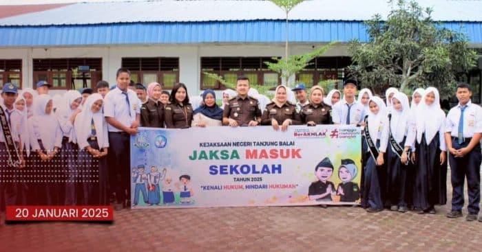 kejari_tanjungbalai_sosialisasi_hukum_di_sekolah_cegah_bullying_dan_narkoba