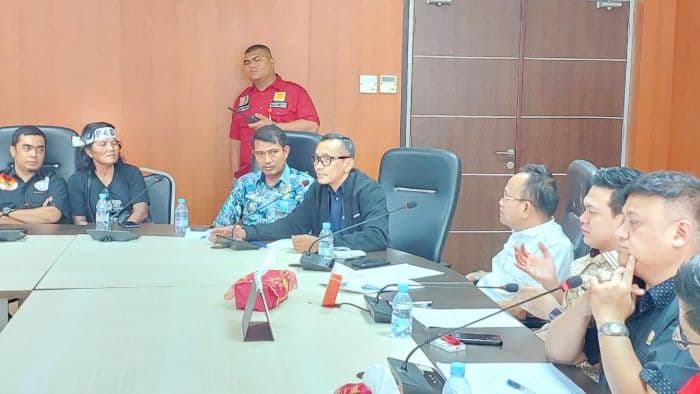 komisi_iii_dprd_medan_sepakati_uji_coba_portal_parkir_di_pasar_petisah