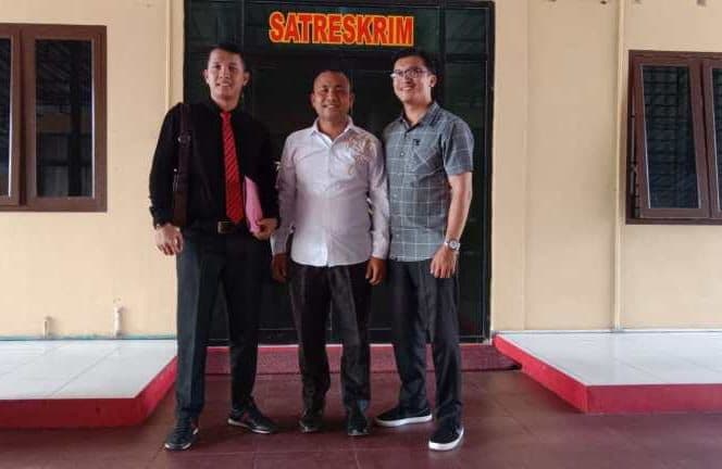korban_penganiayaan_famoni_gulo_datangi_polres_tapteng_desak_pelaku_ditetapkan_tersangka_