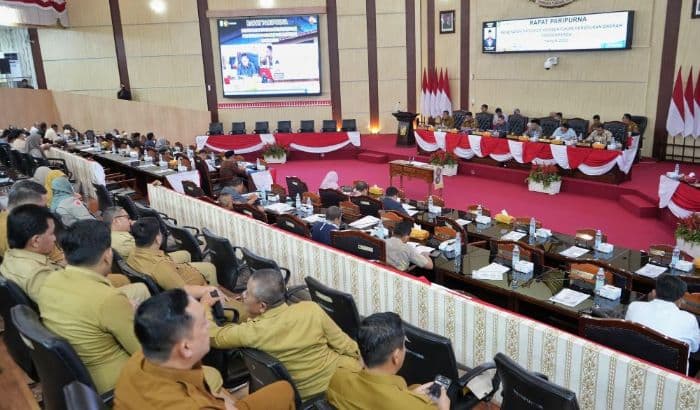 pemko_dan_dprd_kota_medan_sepakati_propemperda_tahun_2025
