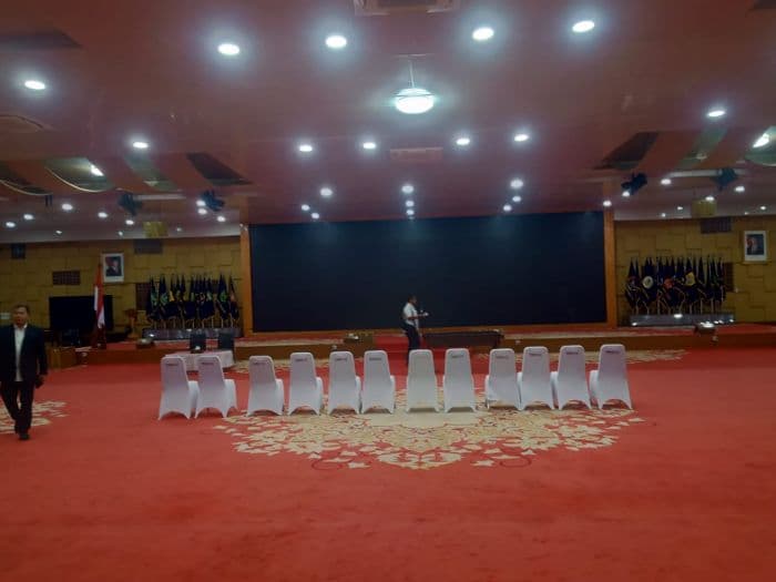 pelantikan_sejumlah_pejabat_pemprov_sumut_ditunda