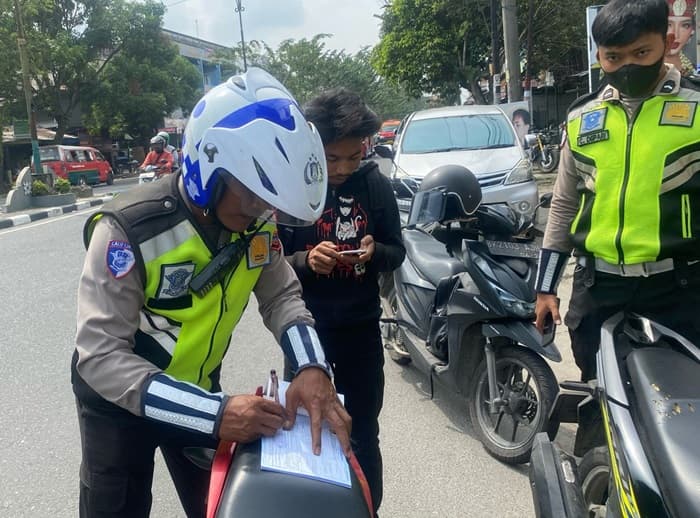 polrestabes_medan_tindak_756_kendaraan_selama_ops_keselamatan_toba_2025