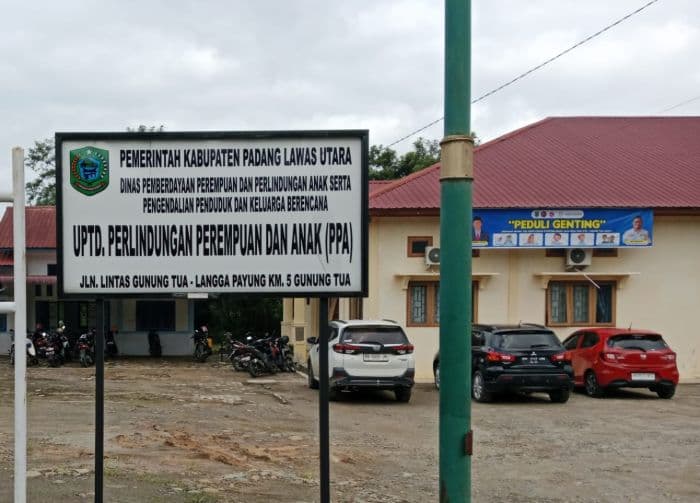 uptd_ppa_paluta_dampingi_korban_cabul_ke_polres_tapsel