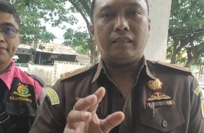 kejaksaan_geledah_kantor_dinkes_ppkb_batu_bara