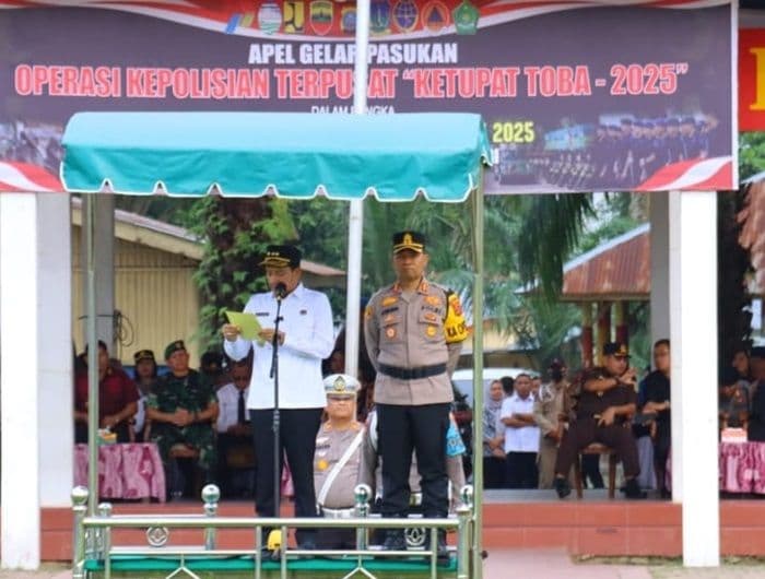 kapolres_tebing_tinggi_dampingi_wali_kota_bacakan_amanat_kapolri