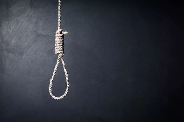 wanita_muda_di_asahan_gantung_diri_di_kamar_usai_ditinggal_keluarga_beli_takjil