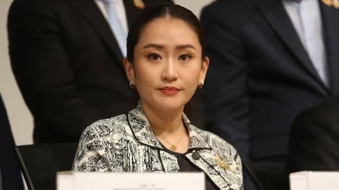 pm_thailand_diminta_mundur_usai_skandal_telepon_bocor