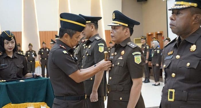 mantan_kasi_penkum_kejati_sumut_adre_ginting_resmi_jabat_koordinator_di_kejati_gorontalo