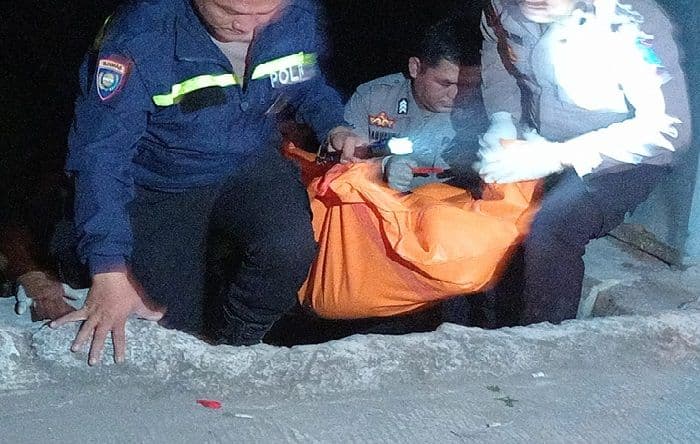 pasangan_suami_istri_ditemukan_meninggal_di_rumah_warga_pangururan_geger