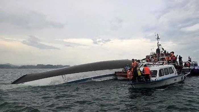 tragedi_kapal_wisata_di_teluk_ha_long_34_tewas_delapan_masih_hilang