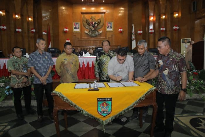 dprd_asahan_setujui_ranperda_perubahan_apbd_2025