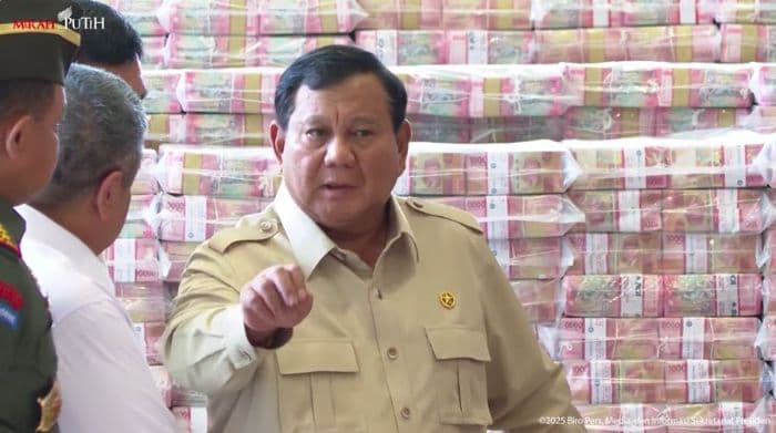 kejaksaan_agung_serahkan_rp132_triliun_uang_sitaan_kasus_korupsi_cpo_disaksikan_presiden_prabowo