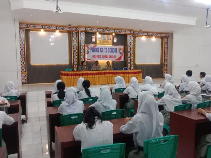 police_go_to_school_di_simalungun_polres_ajak_pelajar_jauhi_bullying_dan_geng_motor