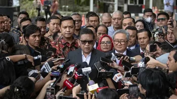 hasto_jalani_sidang_praperadilan_melawan_kpk_12_pengacara_disiapkan