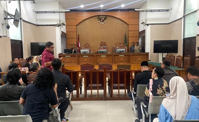 sidang_praperadilan_hasto_ditunda_jadi_5_februari_kpk_siapkan_materi