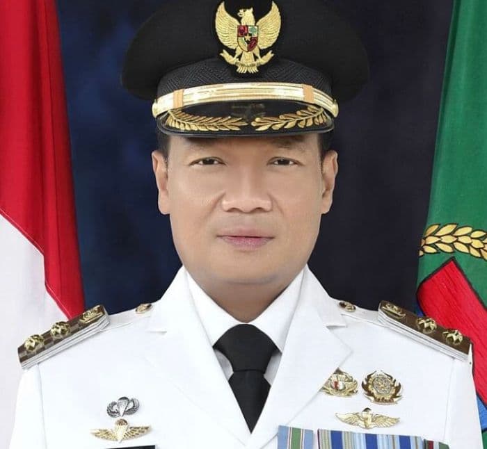 bupati_humbahas_tunda_keberangkatan_ke_magelang_ikut_retret