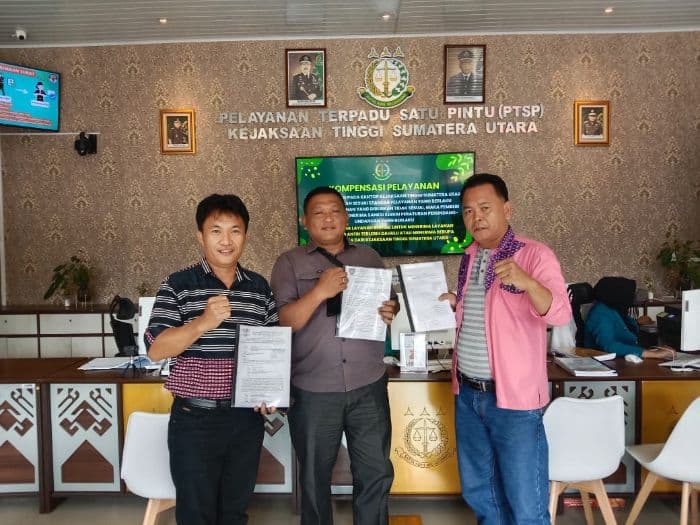 diduga_korupsi_manager_pt_pelindo_sibolga_dilaporkan_ke_kejati_sumut