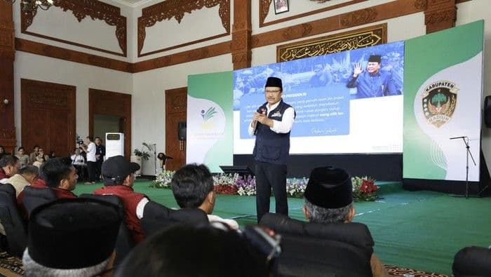 selain_bansos_mensos_pastikan_honor_pendamping_tak_terdampak_efisiensi