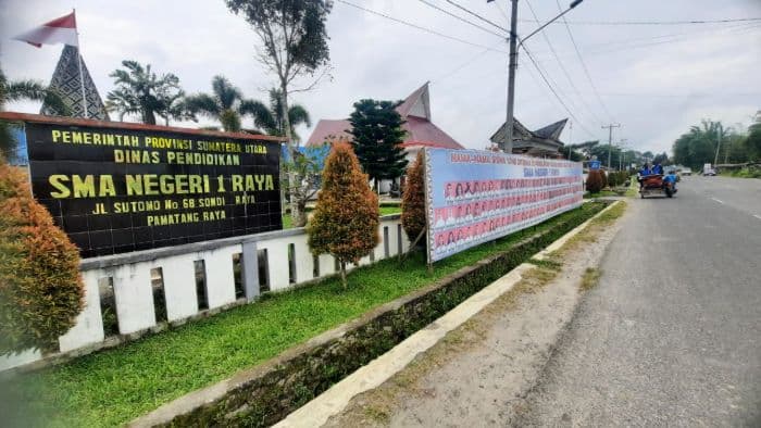 _25_siswa_sman_1_raya_lolos_snbp_2025_ada_itb_dan_undip_berikut_daftarnya