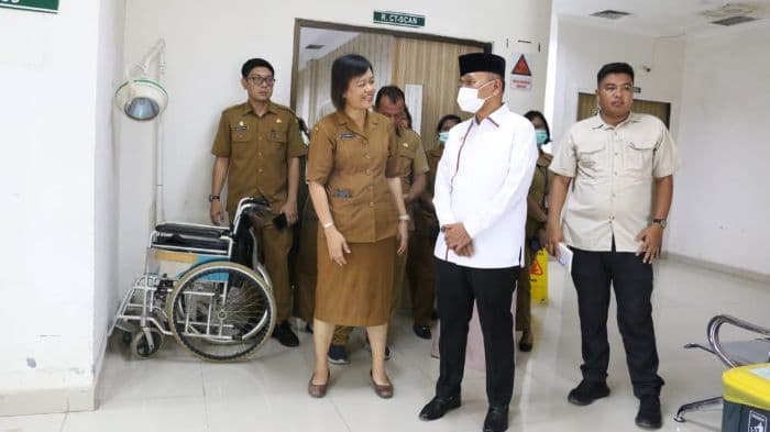 bupati_simalungun_temukan_alat_kesehatan_rusak_di_rsud_perdagangan