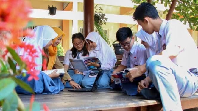 penerimaan_siswa_baru_tidak_pakai_regulasi_zonasi_tapi_nilai_akademik
