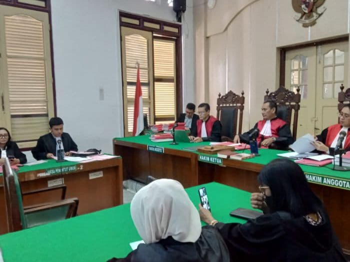 pn_medan_tunda_lagi_putusan_kurir_20_kg_sabu
